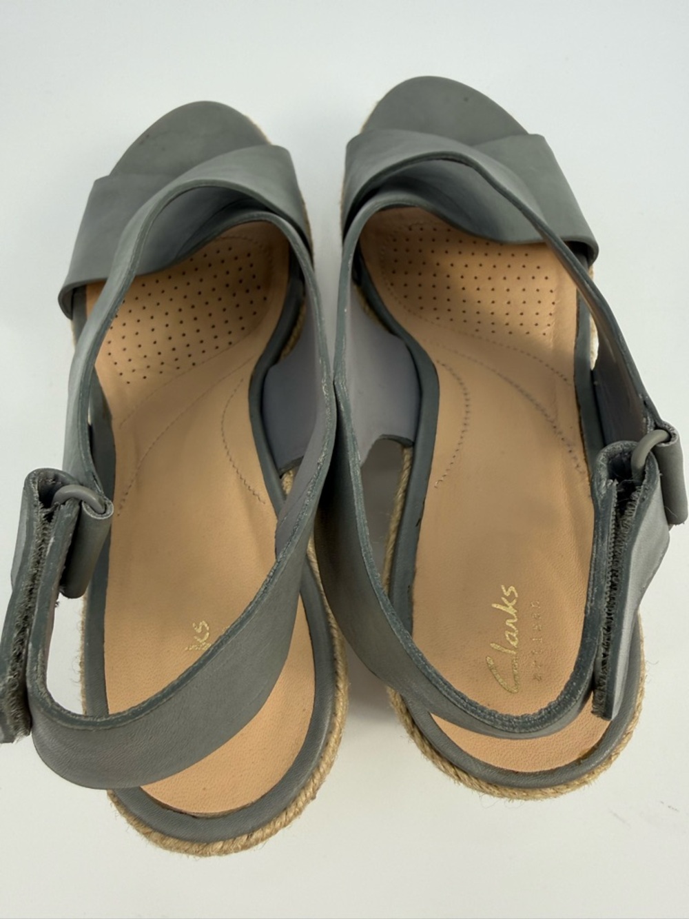 Clarks Artisan Gray Leather Wedge Sandals Slingback Platform Espadrille Style - Picture 12 of 16